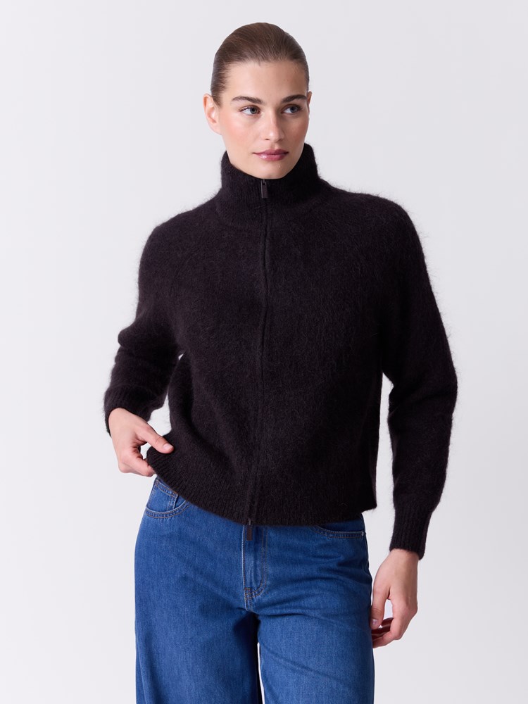 Carmela cardigan 7515900_AIJ-DONNA-A26-Modell-Front_chn=match_7731_Carmela cardigan AIJ.jpg_Front||Front