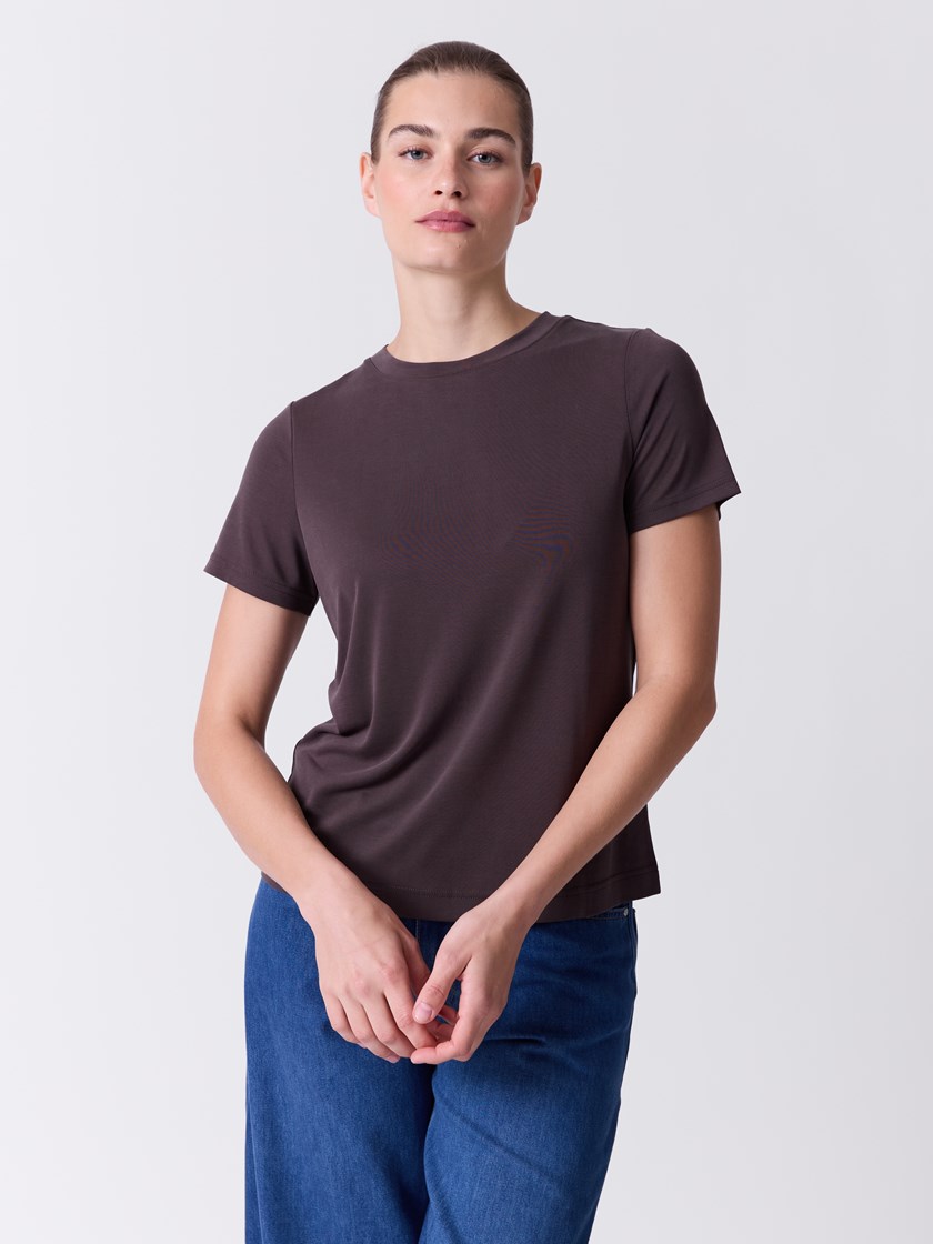 7515907 AIJ 7515907_AIJ-DONNA-A26-Modell-Front_chn=match_1186.jpg_Front