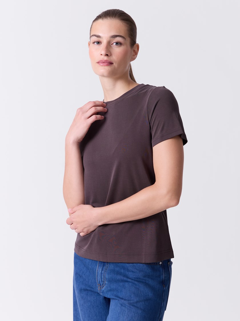 7515907 AIJ 7515907_AIJ-DONNA-A26-Modell-Front_chn=match_8028.jpg_Front
