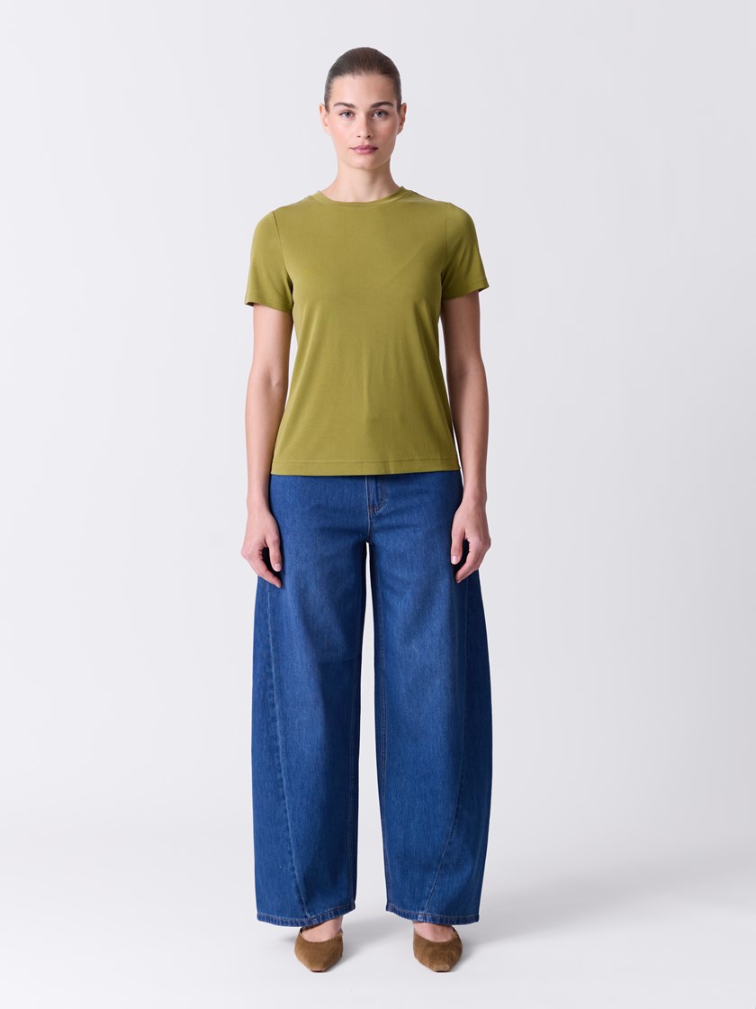 7515907 T93 7515907_T93-DONNA-A26-Modell-Front_chn=match_4893.jpg_Front||Front