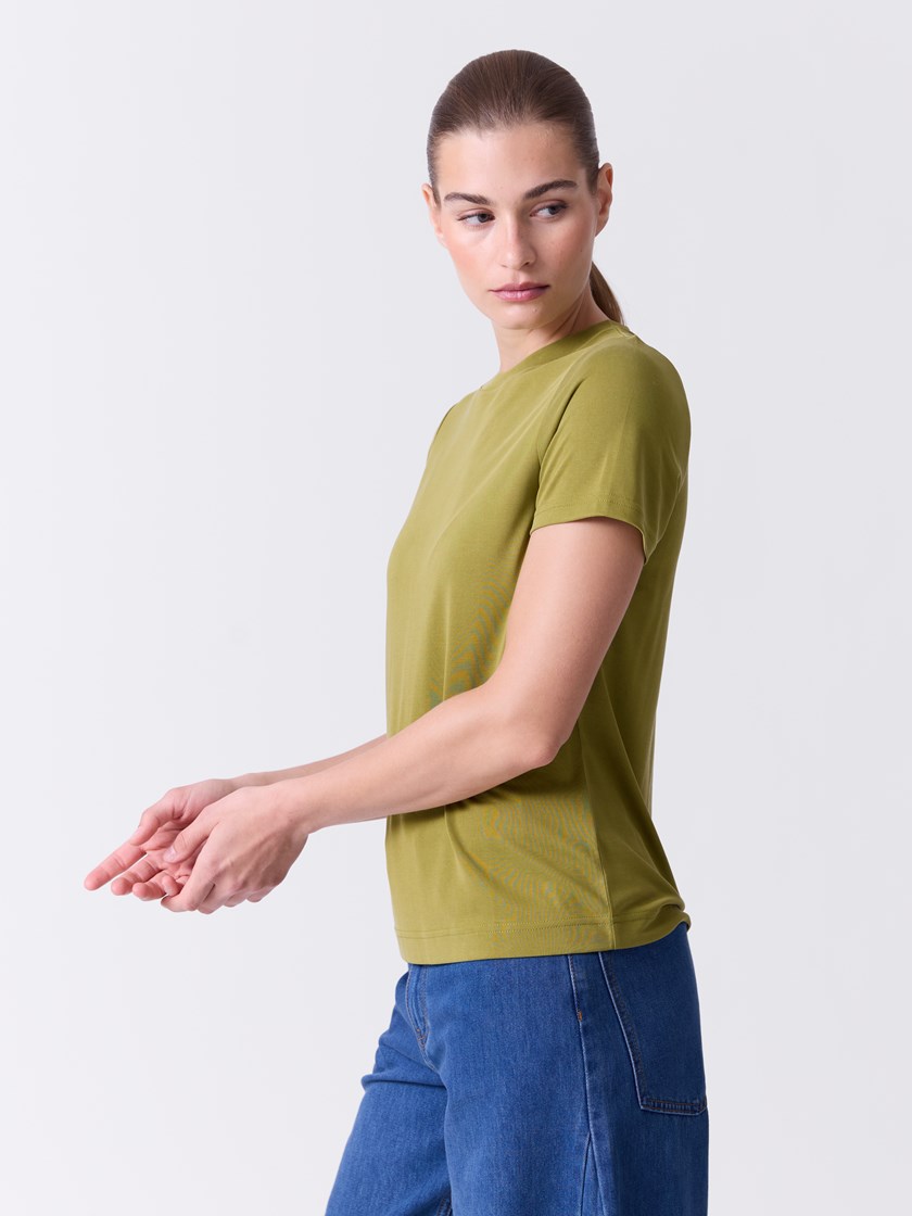 7515907 T93 7515907_T93-DONNA-A26-Modell-Front_chn=match_5751.jpg_Front||Front