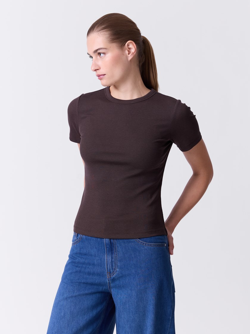 7515908 AIJ 7515908_AIJ-DONNA-A26-Modell-Front_chn=match_5641.jpg_Front||Front