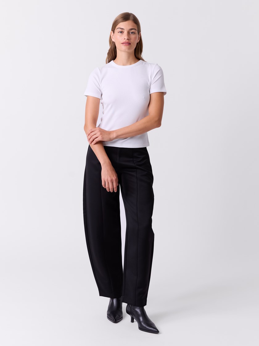 7515908 O68 7515908_O68-DONNA-A26-Modell-Front_chn=match_1690.jpg_Front||Front