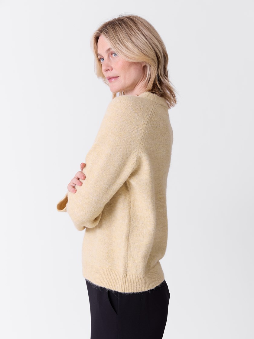 7515924 Q75 7515924_Q75-VAVITE-A26-Modell-Front_chn=match_2035_Florence genser Q75.jpg_Front||Front