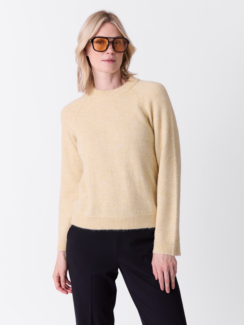 7515924 Q75 7515924_Q75-VAVITE-A26-Modell-Front_chn=match_8808_Florence genser Q75.jpg_Front||Front