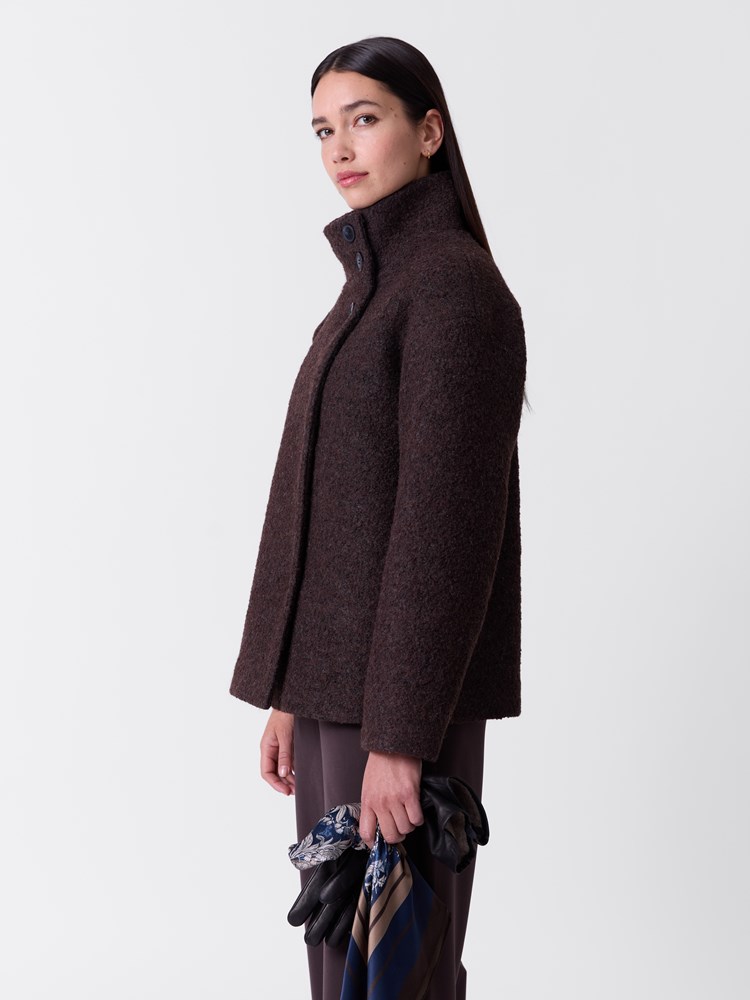 Marita boucle jakke 7515981_S32-MARIEPHILIPPE-A26-Modell-Front_chn=match_7674_Marita boucle jakke S32.jpg_