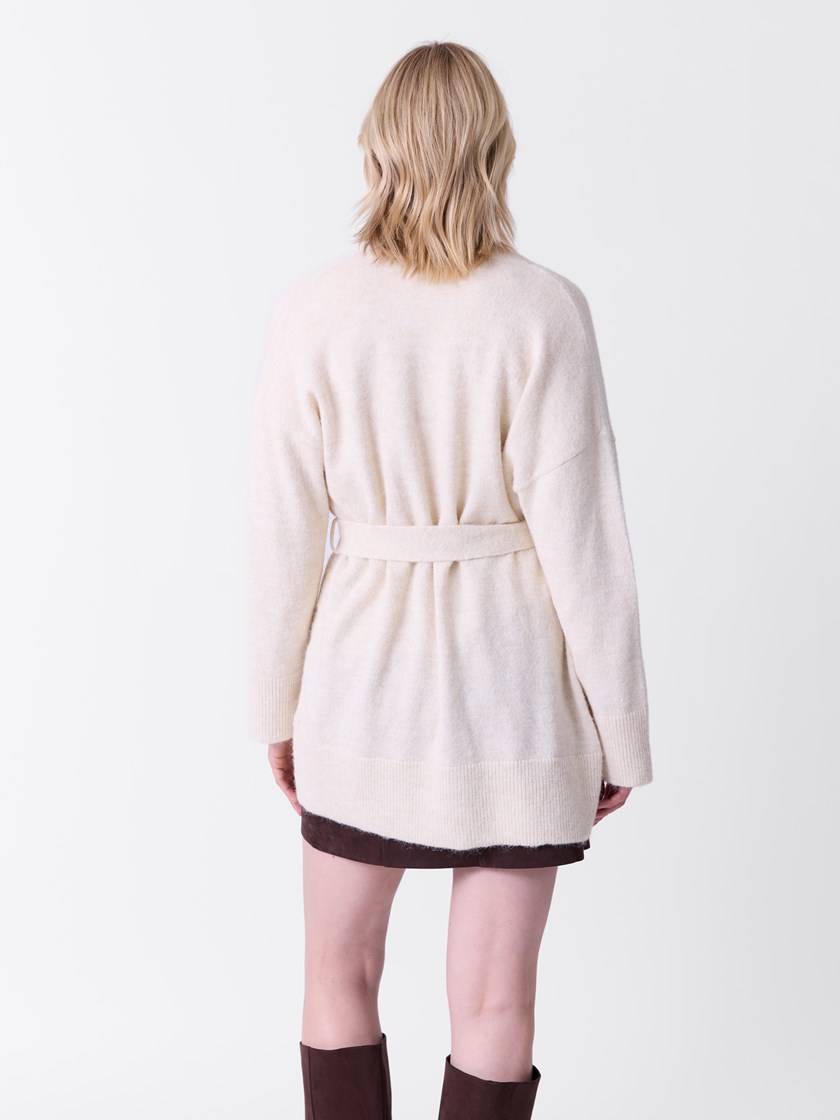 7516044 O79 7516044_O79-VAVITE-A26-Modell-Front_chn=match_2028_May cardigan O79.jpg_Front||Front