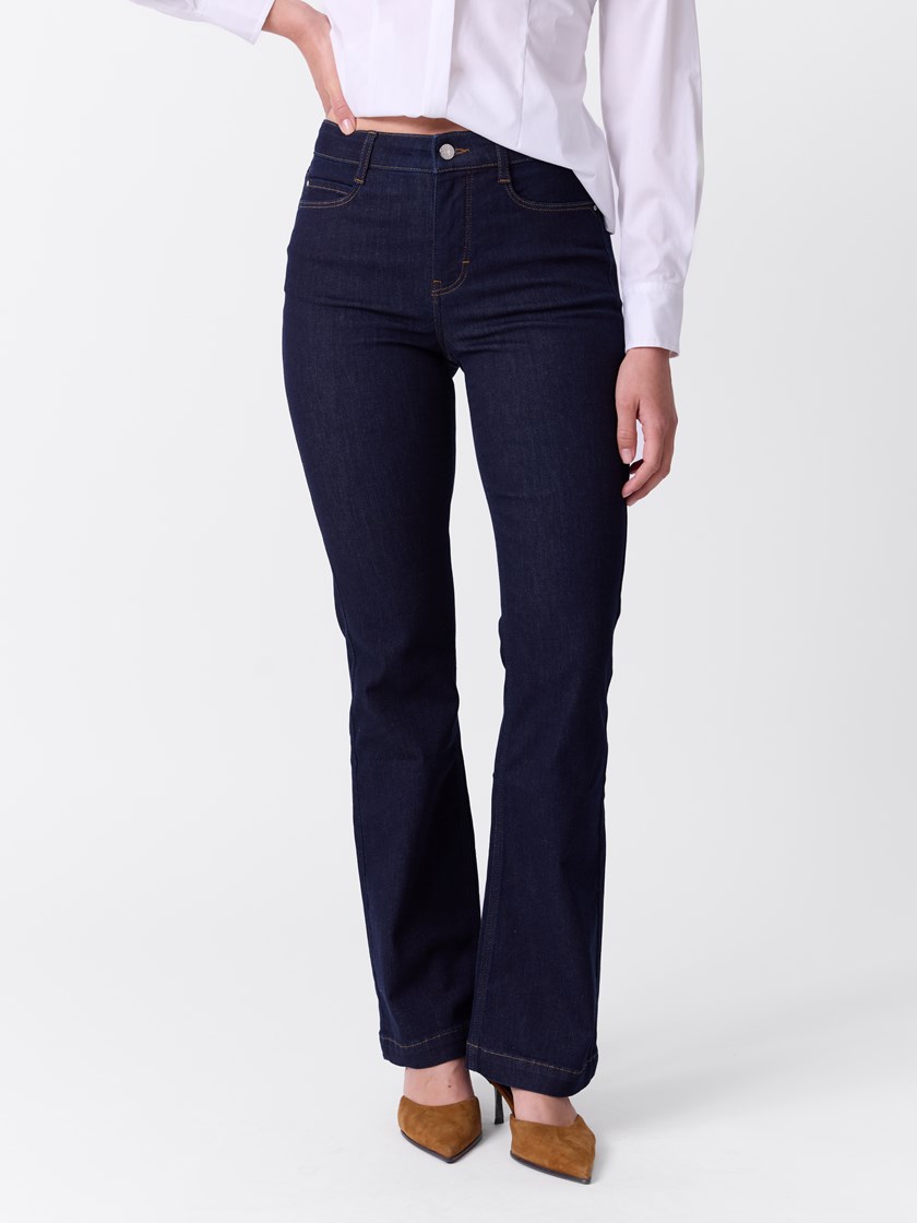 7516068 D02 7516068_D02-MARIEPHILIPPE-A26-Modell-Front_chn=match_711_Firenze jeans D02.jpg_