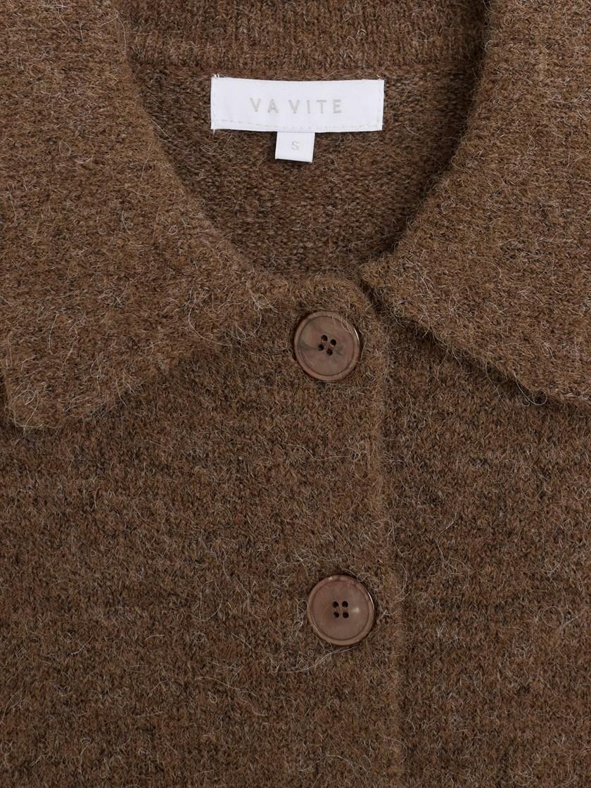7516082 AHK 7516082_AHK-VAVITE-A26-Front_6177_Florence cardigan AHK.jpg_Front||Front