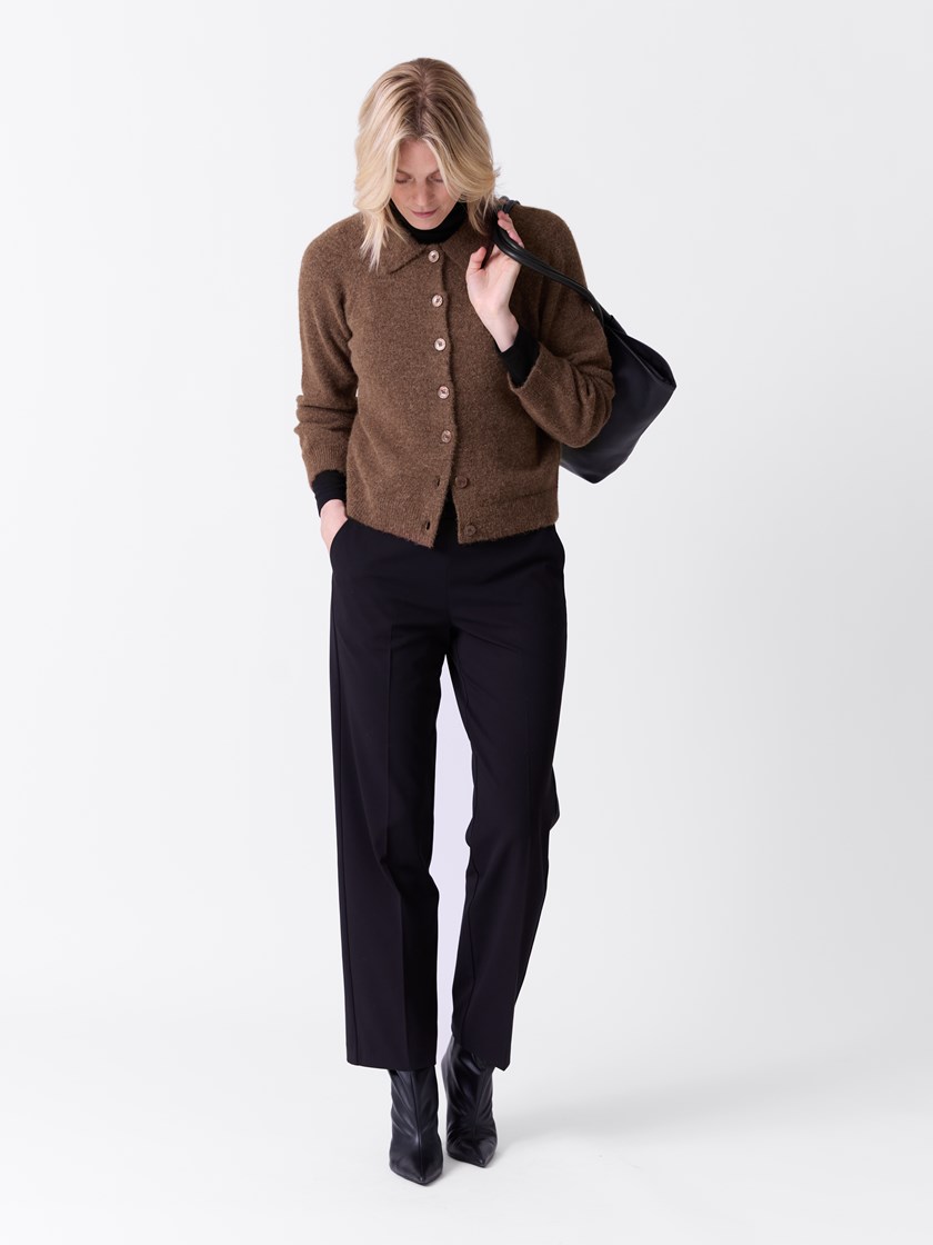 7516082 AHK 7516082_AHK-VAVITE-A26-Modell-Front_chn=match_6114_Florence cardigan AHK.jpg_Front||Front