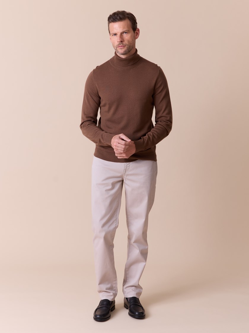 7516088 APQ 7516088_APQ-MARIOCONTI-A26-Modell-Front_chn=match_8176_Berto merino høyhalset genser APQ.jpg_Front||Front