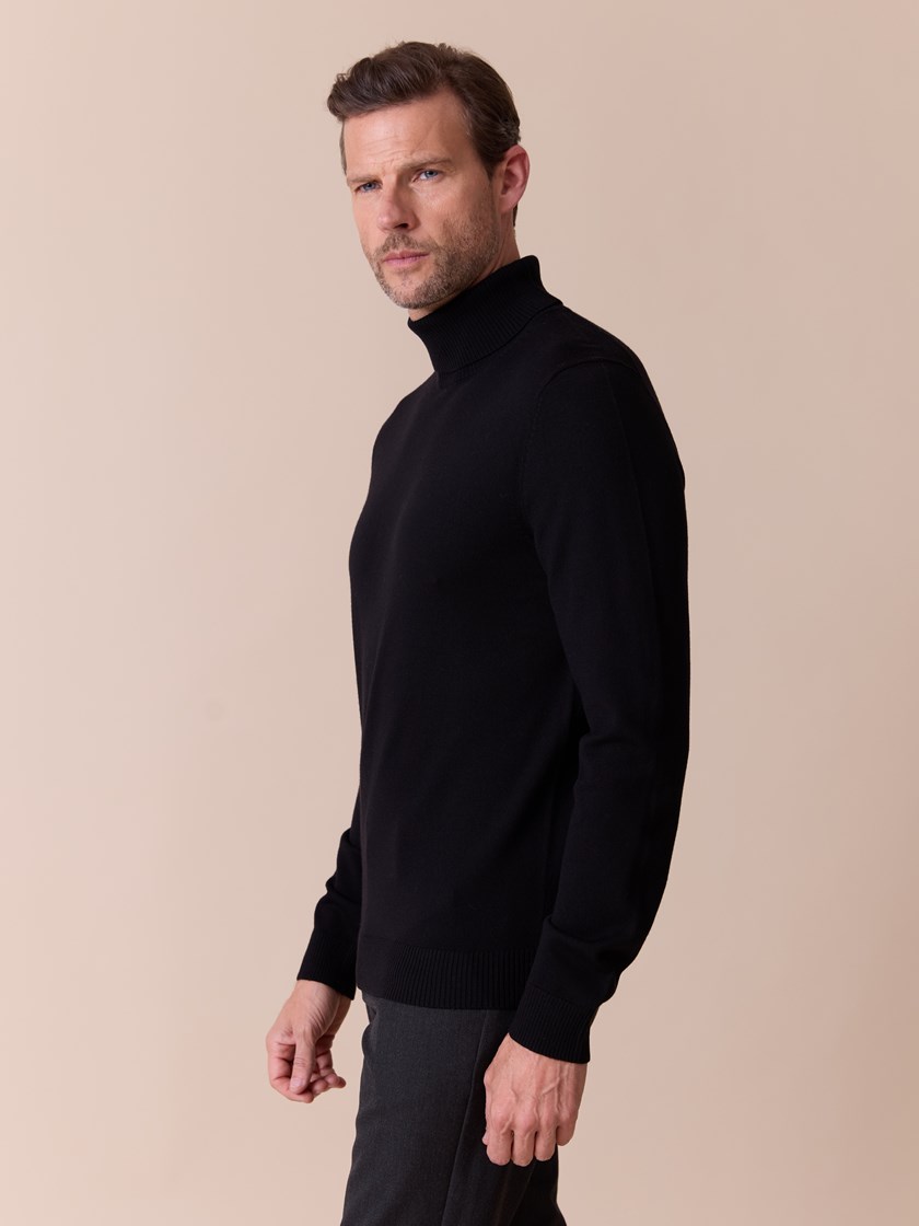 7516088 CAD 7516088_CAD-MARIOCONTI-A26-Modell-Front_chn=match_2174_Berto merino høyhalset genser CAD.jpg_Front||Front