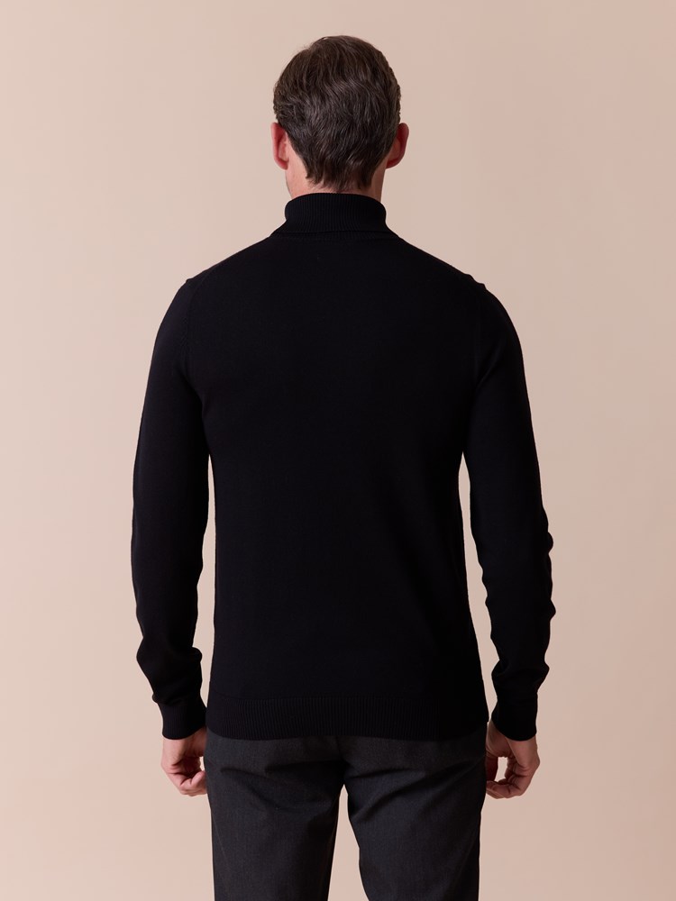 Berto merino høyhalset genser 7516088_CAD-MARIOCONTI-A26-Modell-Front_chn=match_7111_Berto merino høyhalset genser CAD.jpg_Front||Front