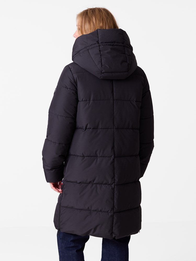 Ebba kåpe 7516093_C25-JEANPAUL-A26-Modell-Front_8310_Ebba kåpe C25.jpg_Front||Front