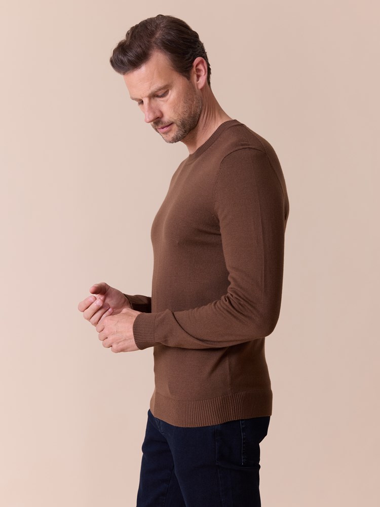 Berto merino genser 7516101_APQ-MARIOCONTI-A26-Modell-Front_chn=match_5586_Berto merino genser APQ.jpg_Front||Front