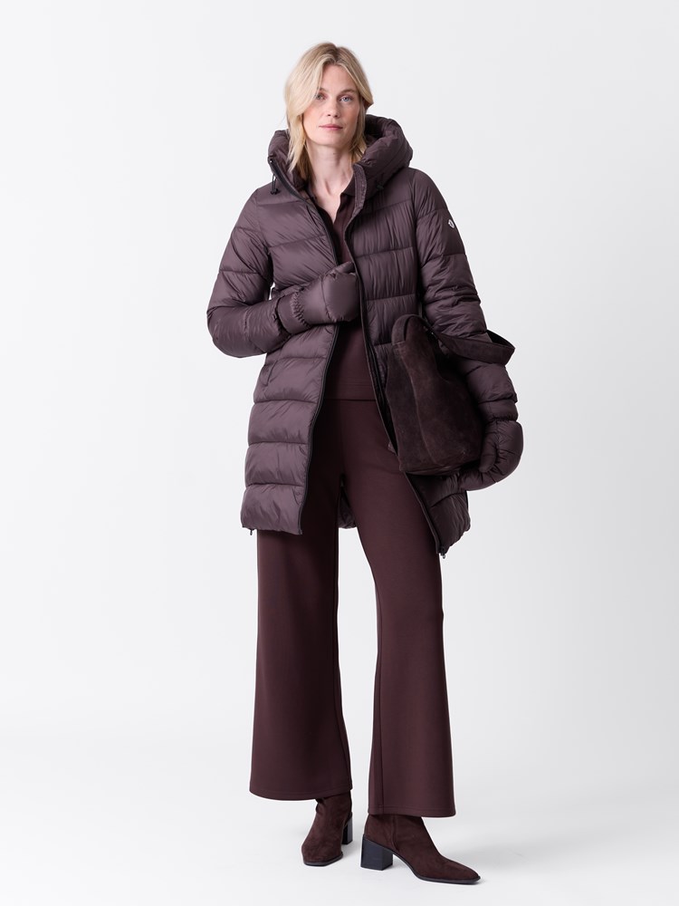 Pernille jakke 7516161_AIN-VAVITE-A26-Modell-Front_chn=match_9599_Pernille jakke AIN.jpg_Front||Front