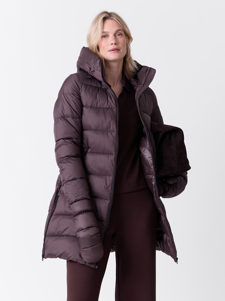Pernille jakke 7516161_AIN-VAVITE-A26-Modell-Front_chn=match_9640_Pernille jakke AIN.jpg_Front||Front