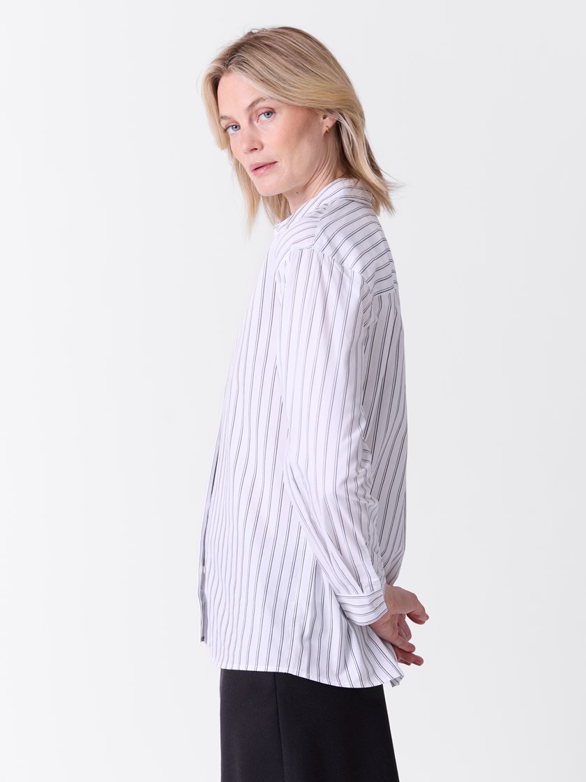 7516170 ID2 7516170_ID2-VAVITE-A26-Modell-Front_chn=match_2573_Malin skjorte ID2.jpg_Front||Front