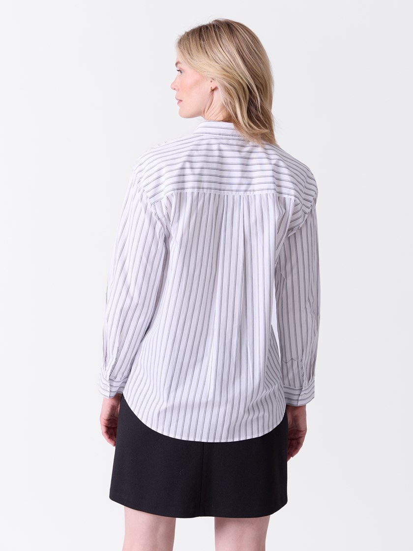7516170 ID2 7516170_ID2-VAVITE-A26-Modell-Front_chn=match_8232_Malin skjorte ID2.jpg_Front||Front