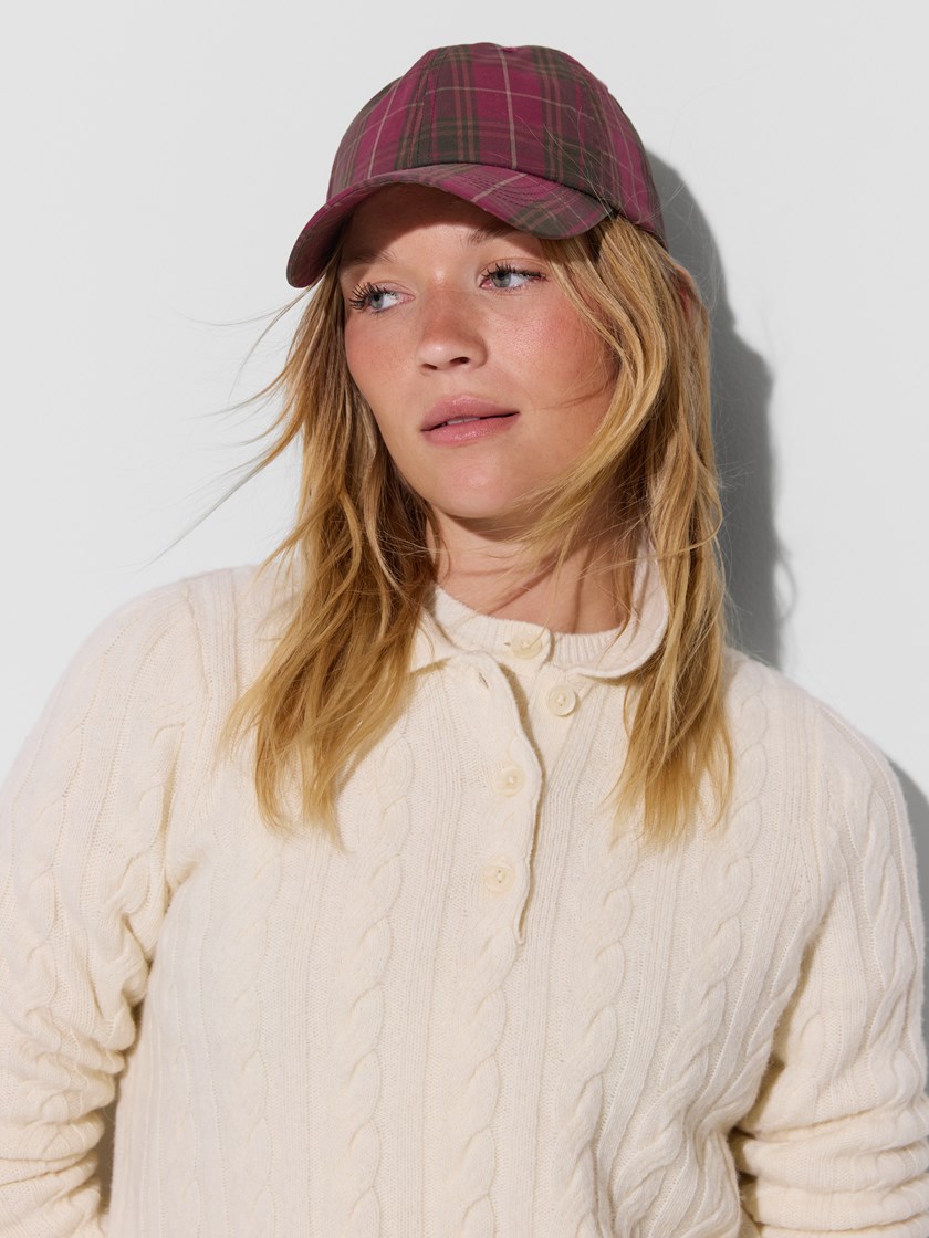 7516181 S83 7516181_S83_JeanPaul_Linnea Cap_A26_Modell_Front (2).jpg_