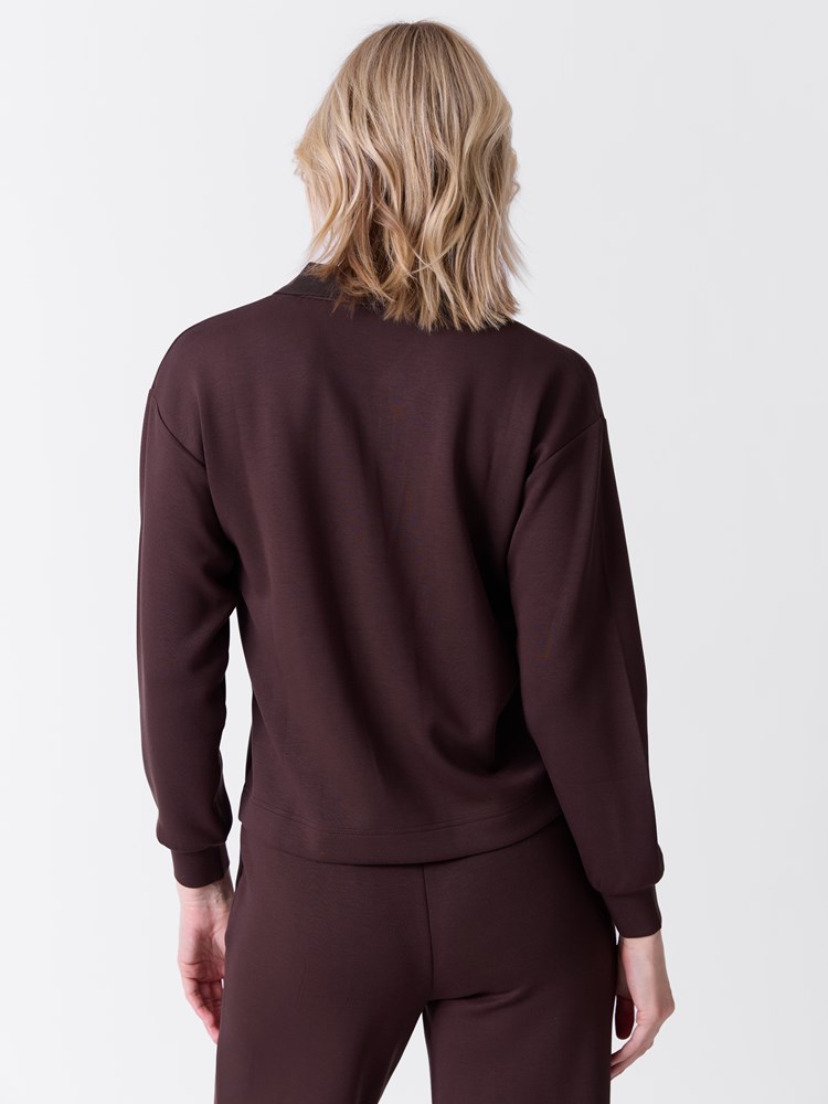 Laurel genser 7516193_AIN-VAVITE-A26-Modell-Front_chn=match_2679.jpg_Front||Front