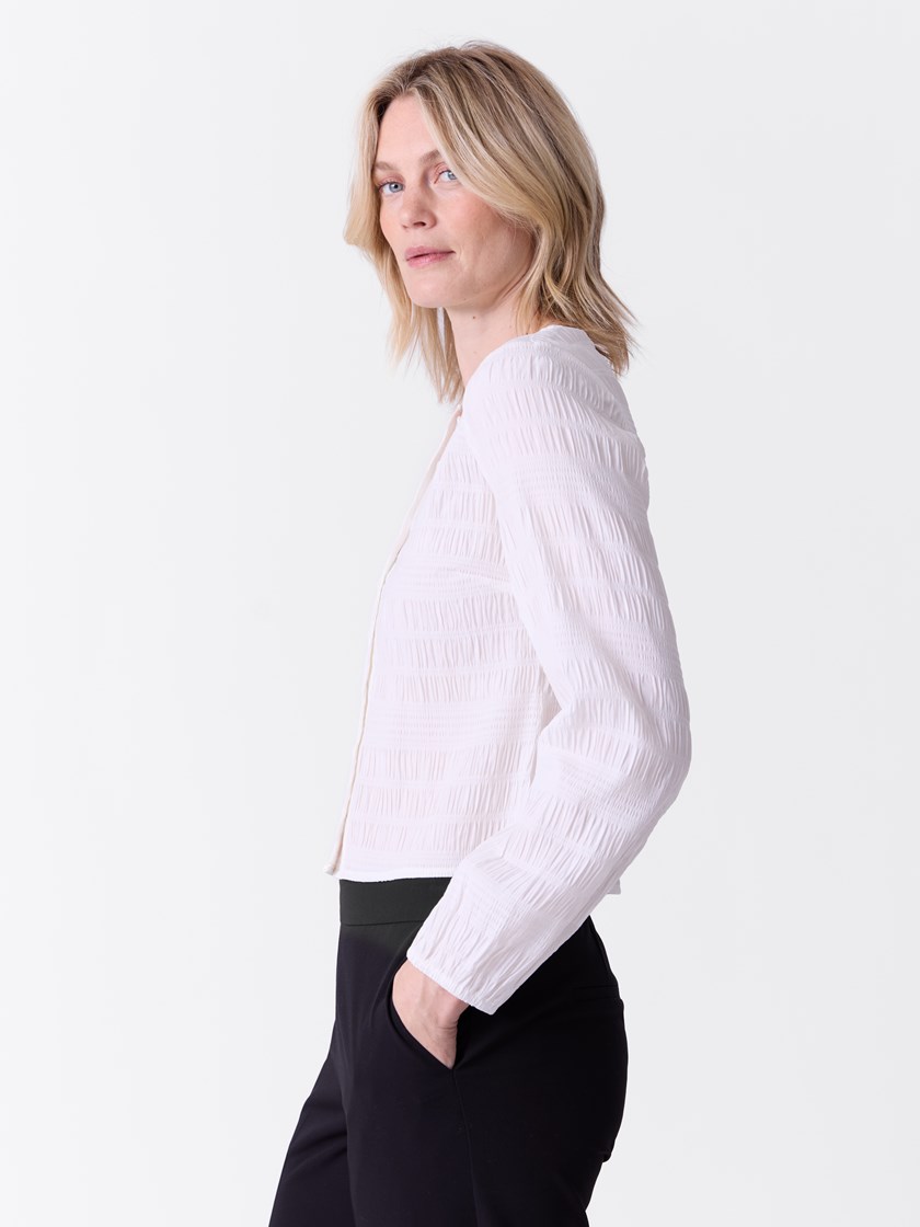 7516244 O79 7516244_O79-VAVITE-A26-Modell-Front_chn=match_2207_Eline bluse O79.jpg_Front