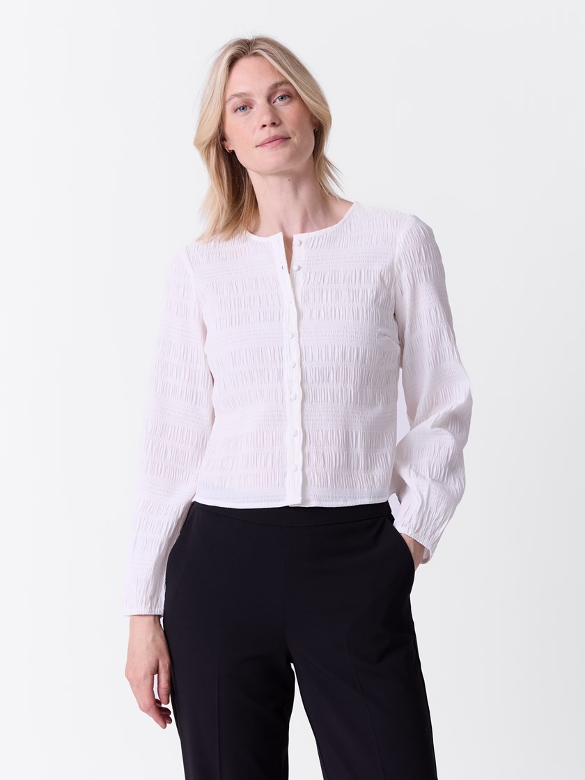 7516244 O79 7516244_O79-VAVITE-A26-Modell-Front_chn=match_4624_Eline bluse O79.jpg_Front