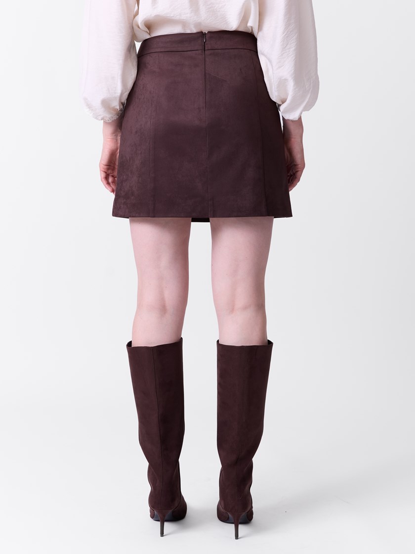 7516248 AIN 7516248_AIN-VAVITE-A26-Modell-Front_chn=match_1131_Tara skjørt AIN.jpg_Front||Front