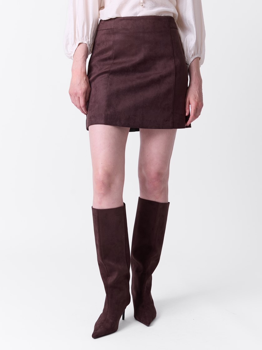 7516248 AIN 7516248_AIN-VAVITE-A26-Modell-Front_chn=match_6086_Tara skjørt AIN.jpg_Front||Front