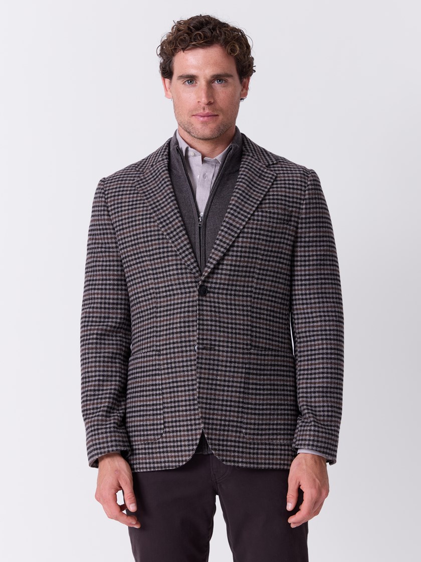 7516316 AIE 7516316_AIE-MARIOCONTI-A26-Modell-Front_chn=match_6161_Manzini ullcardigan AIE.jpg_Front||Front
