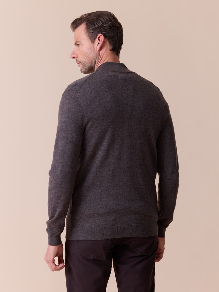 Manzini ullcardigan 7516316_AIE-MARIOCONTI-A26-Modell-Front_chn=match_934_Manzini ullcardigan AIE.jpg_Front||Front