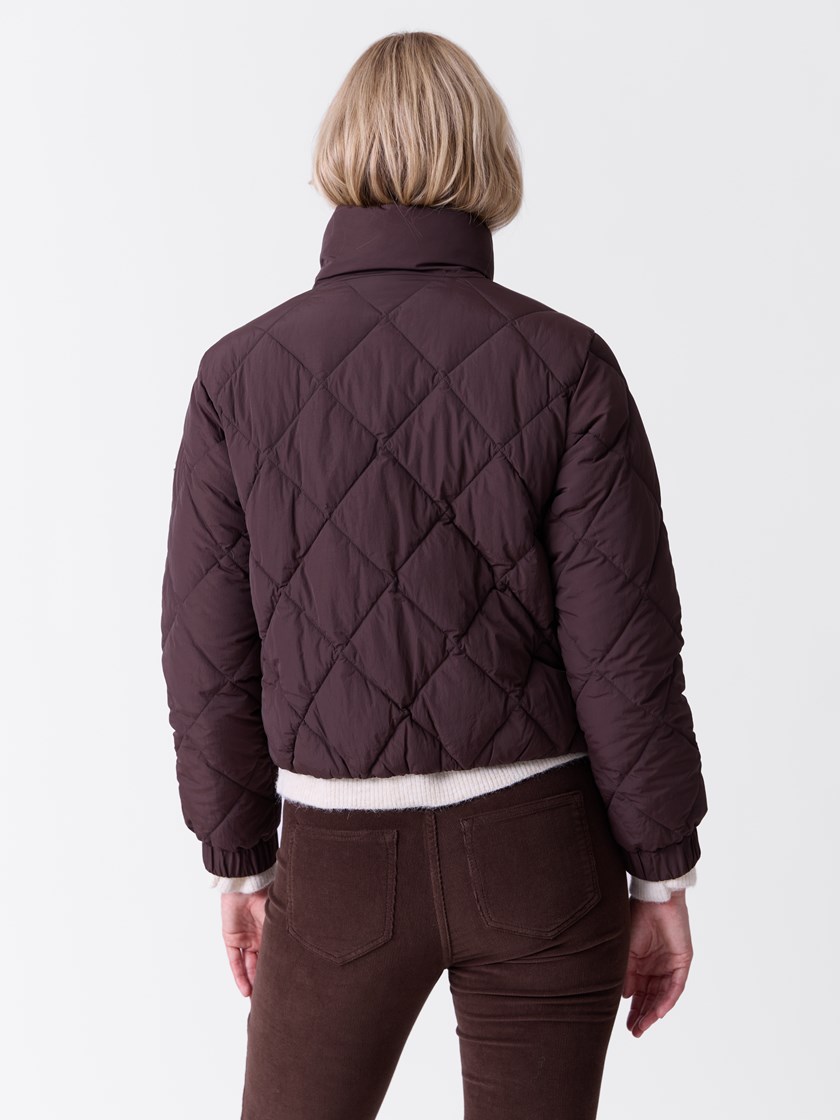 7516368 AIN 7516368_AIN-VAVITE-A26-Modell-Front_chn=match_1600_Marie jakke AIN.jpg_Front||Front