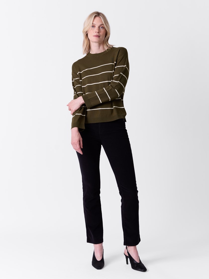 7516384 GPB 7516384_GPB-VAVITE-A26-Modell-Front_chn=match_1025_Ivy genser GPB.jpg_Front||Front