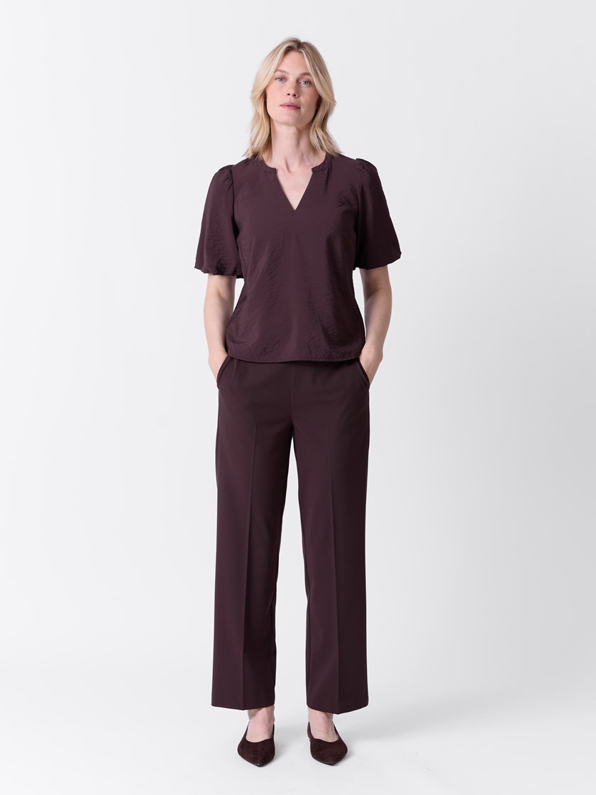 7516385 AIN 7516385_AIN-VAVITE-A26-Modell-Front_chn=match_6978_Camelia bluse AIN.jpg_Front