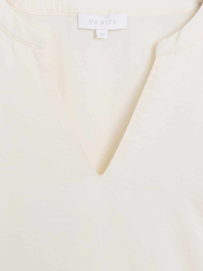 7516385 O79 7516385_O79-VAVITE-A26-Front_513_Camelia bluse O79.jpg_Front||Front