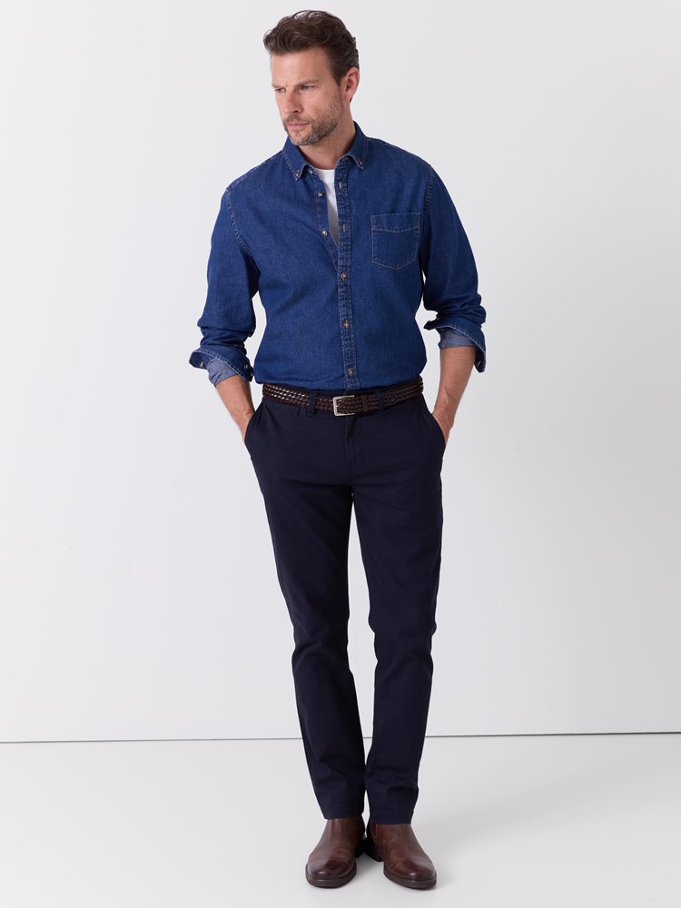 Chambray skjorte 7516386_EHJ-REDFORD-A26-Modell-Front_chn=match_1540_Chambray skjorte EHJ.jpg_Front