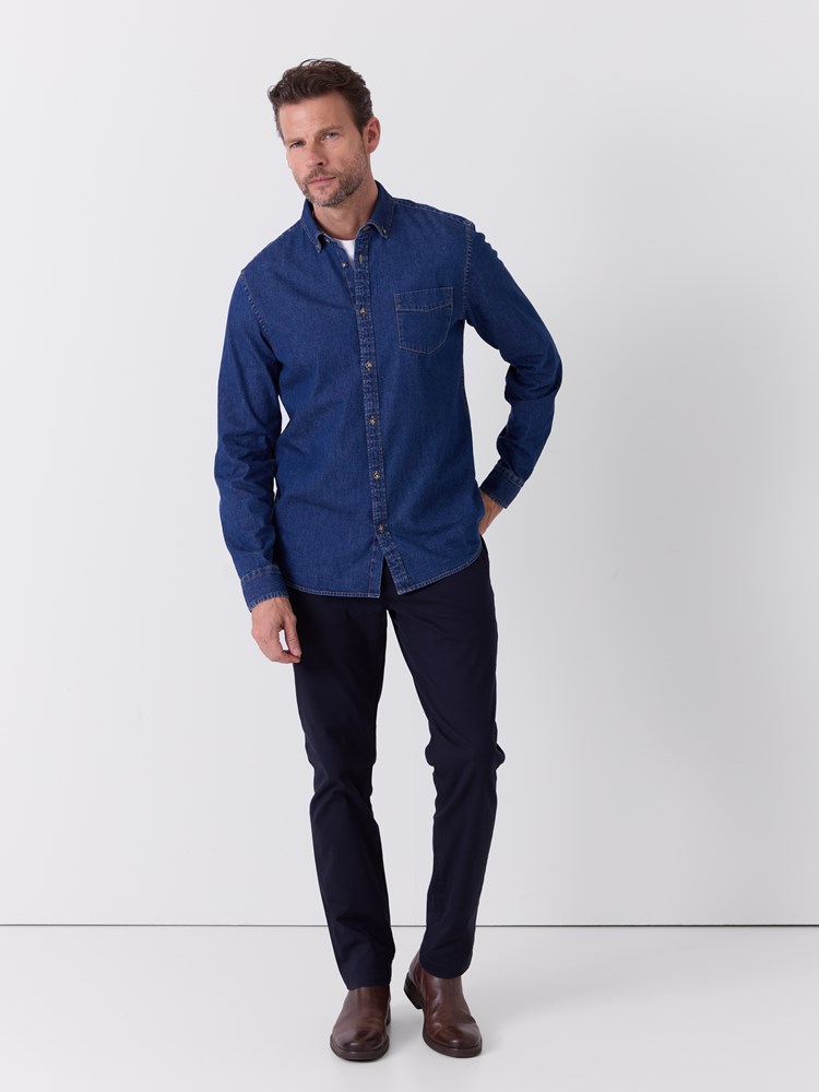 Chambray skjorte 7516386_EHJ-REDFORD-A26-Modell-Front_chn=match_2944_Chambray skjorte EHJ.jpg_Front