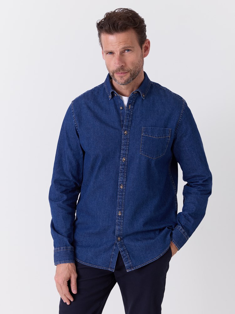 Chambray skjorte 7516386_EHJ-REDFORD-A26-Modell-Front_chn=match_528_Chambray skjorte EHJ.jpg_Front