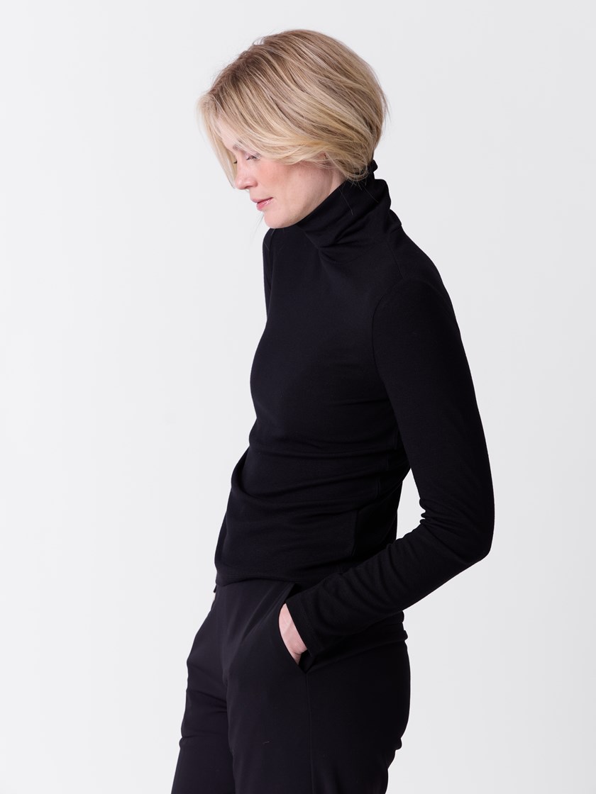 7516437 ID2 7516437_ID2-VAVITE-A26-Modell-Front_chn=match_5909_Lena pologenser ID2.jpg_Front||Front