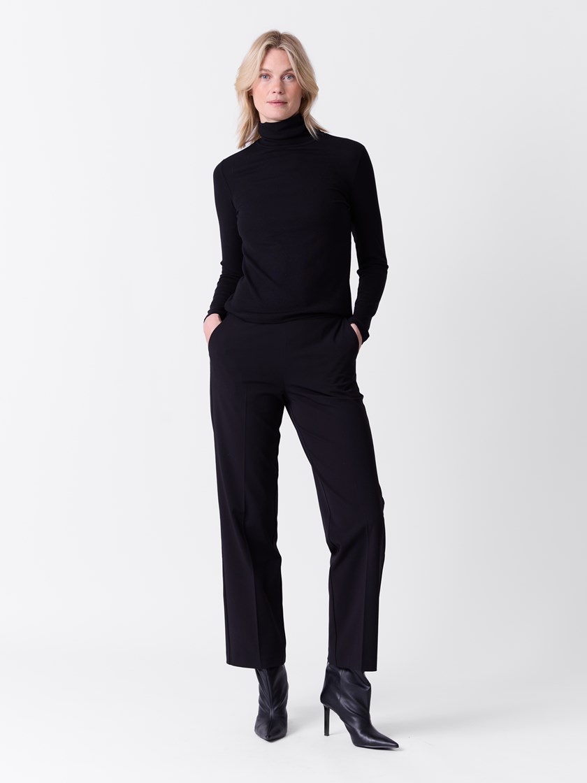 7516437 ID2 7516437_ID2-VAVITE-A26-Modell-Front_chn=match_6916_Lena pologenser ID2.jpg_Front||Front