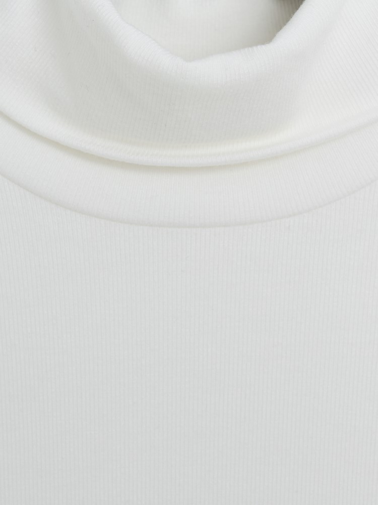 Lena pologenser 7516437_O79-VAVITE-A26-Front_2342_Lena pologenser O79.jpg_Front||Front