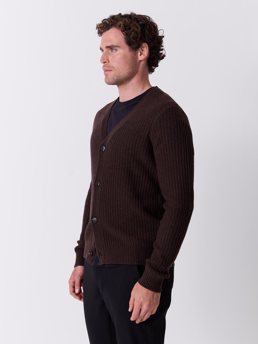 7516491 GU3 7516491_GU3-MARIOCONTI-A26-Modell-Front_chn=match_8757_Foggia cardigan GU3.jpg_Front||Front