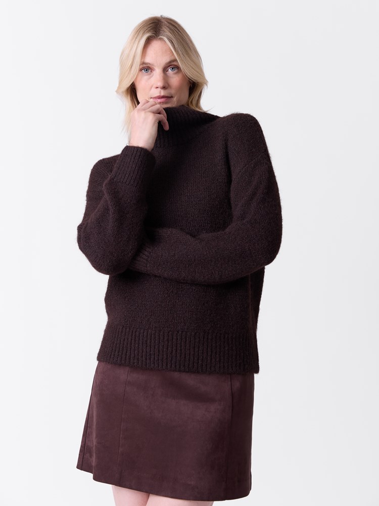 Kallie høyhalset genser 7516522_AIN-VAVITE-A26-Modell-Front_chn=match_2316.jpg_Front||Front