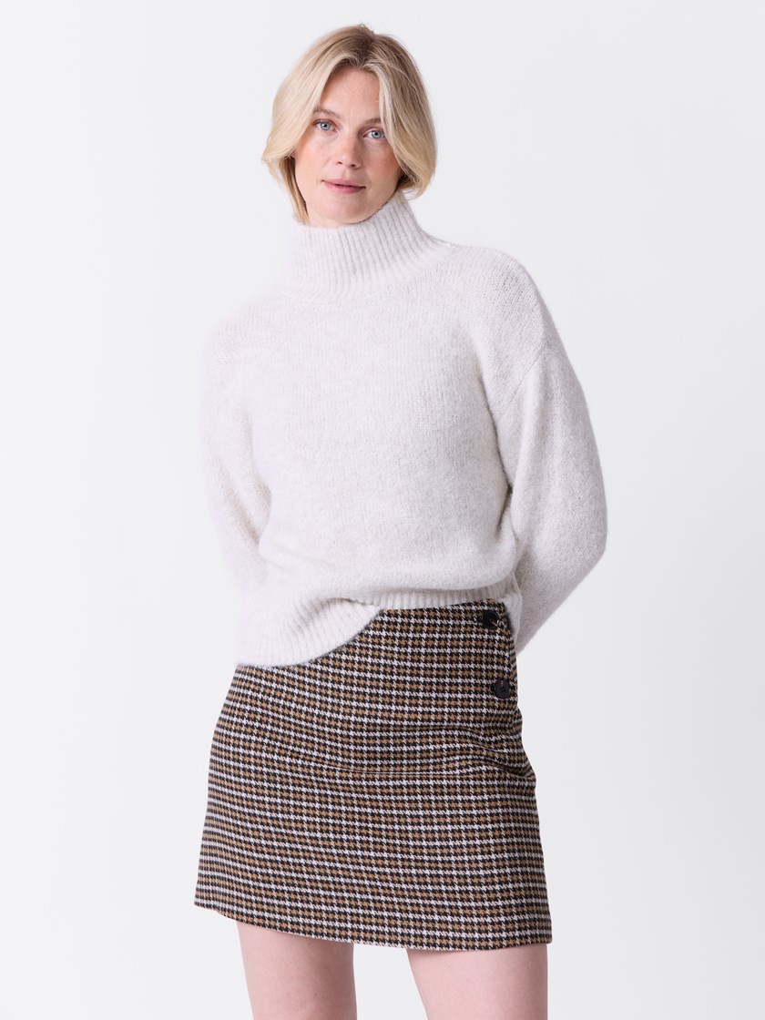 7516522 I2Y 7516522_I2Y-VAVITE-A26-Modell-Front_chn=match_6942_Kallie høyhalset genser I2Y.jpg_Front||Front