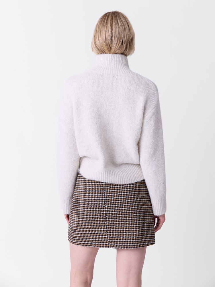 Kallie høyhalset genser 7516522_I2Y-VAVITE-A26-Modell-Front_chn=match_9005_Kallie høyhalset genser I2Y.jpg_Front||Front