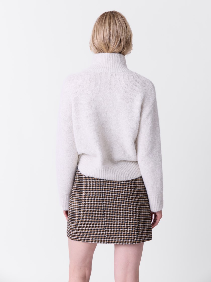 7516522 I2Y 7516522_I2Y-VAVITE-A26-Modell-Front_chn=match_9005_Kallie høyhalset genser I2Y.jpg_Front||Front