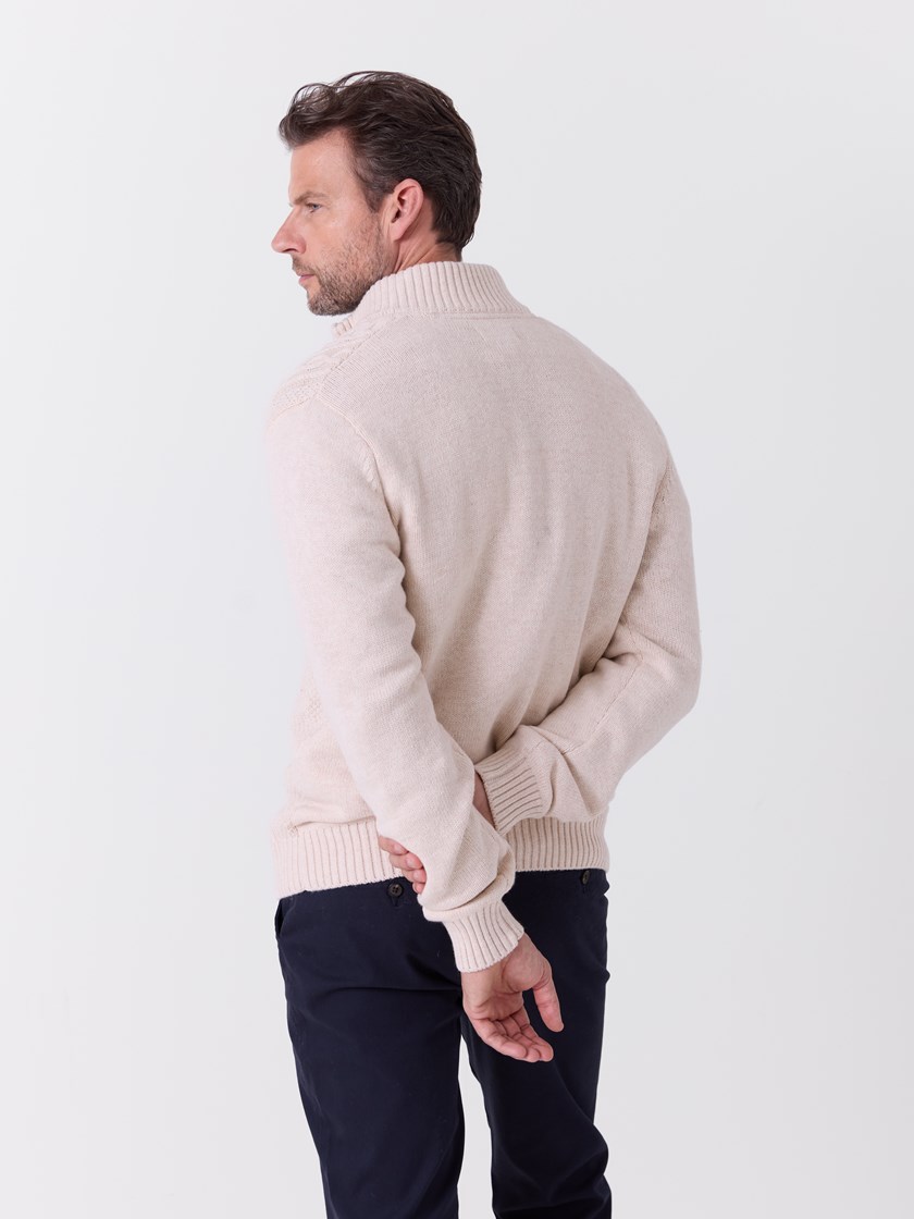 7516523 I2X 7516523_I2X-REDFORD-A26-Modell-Front_chn=match_5389_Holger cardigan I2X.jpg_Front