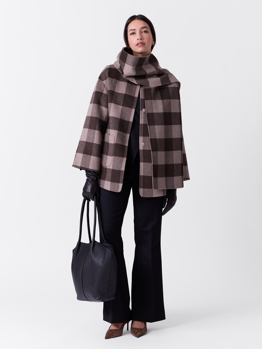 7516648 S32 7516648_S32-MARIEPHILIPPE-A26-Modell-Front_chn=match_5879_Susie kåpe S32.jpg_Front||Front