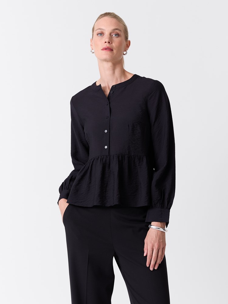 Camelia bluse 7516672_ID2-VAVITE-W26-Modell-Front_chn=match_7081_Camelia bluse ID2.jpg_Front||Front