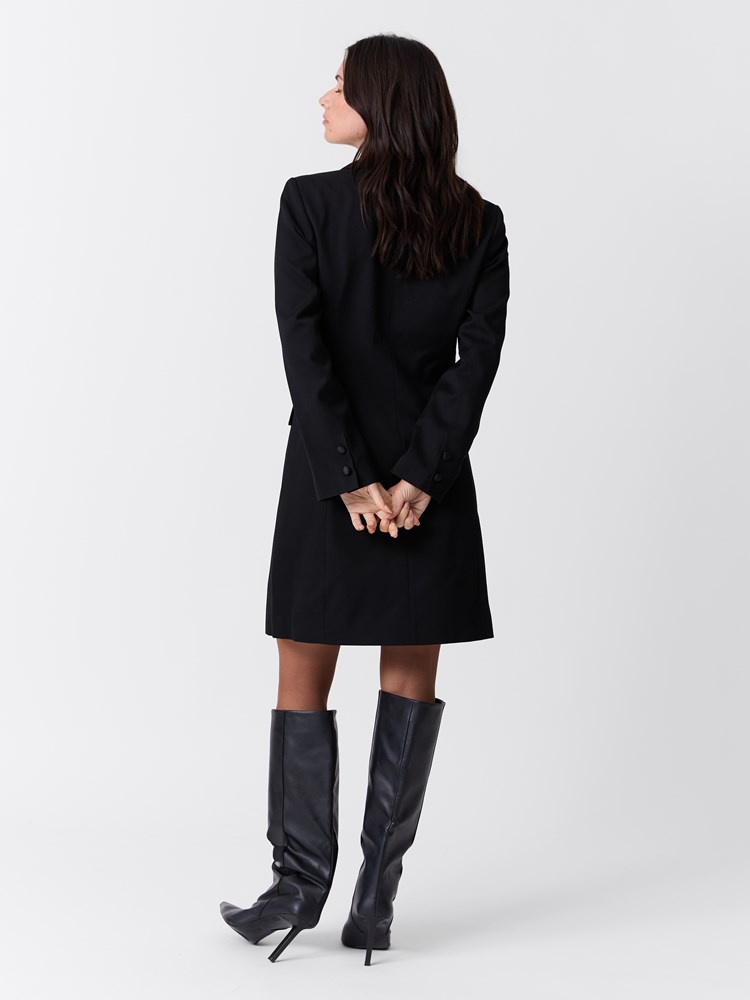 Corine blazerkjole 7516716_ID2-MARIEPHILIPPE-W26-Modell-Front_chn=match_8345_Corine blazerkjole ID2.jpg_Front||Front